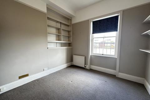 2 bedroom flat to rent, DYKE ROAD, BRIGHTON