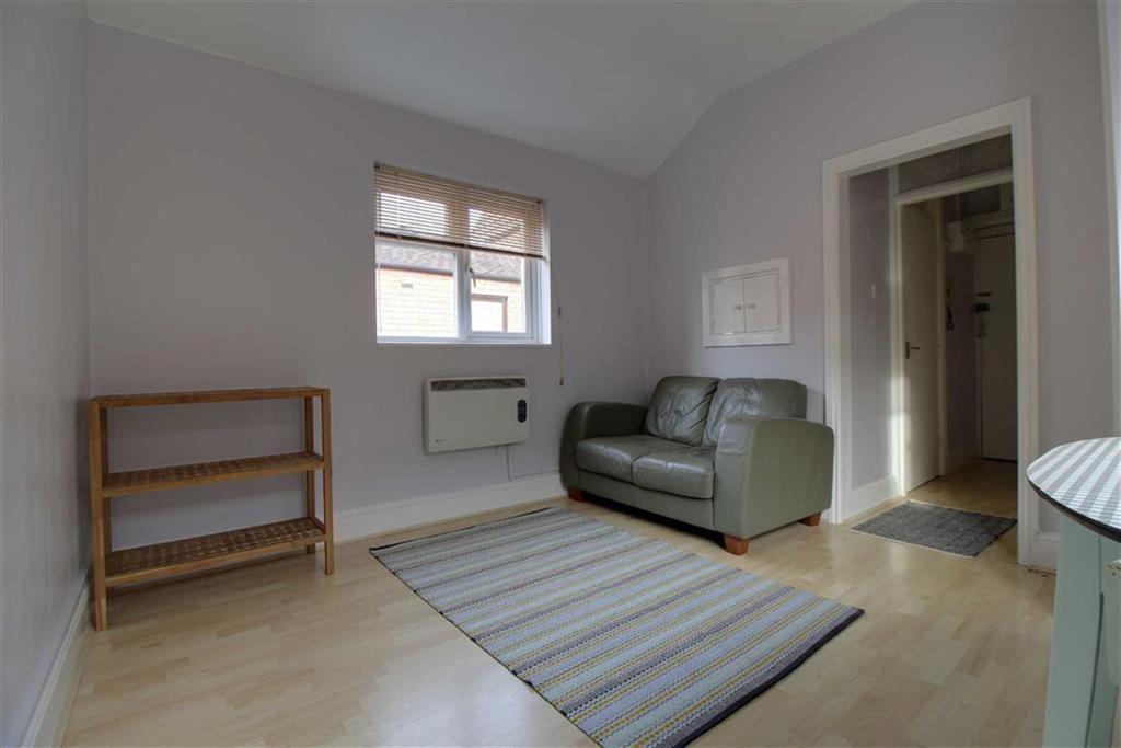 Denmark Road, Gloucester 1 bed flat £495 pcm (£114 pw)