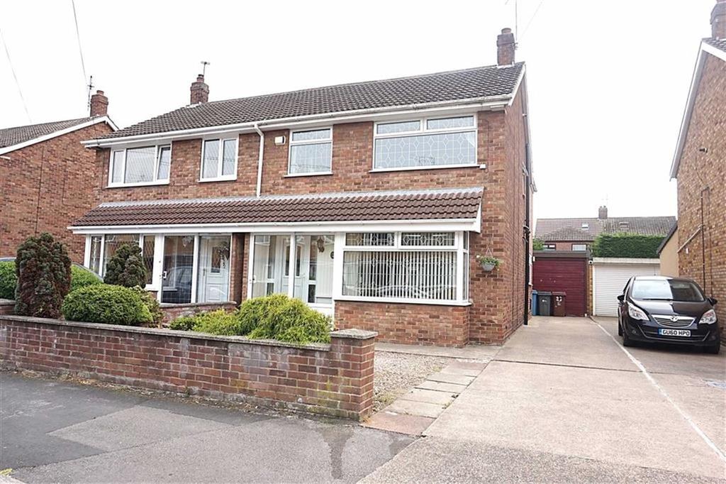 Sutton House Road, East hull, Hull, HU8 3 bed semidetached house £