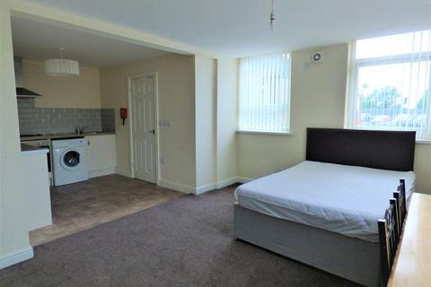 1 bedroom flat to rent, 17 Kelham House, Doncaster, DN1