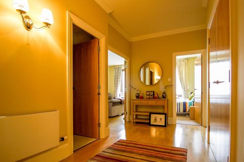 2 bedroom apartment to rent, Whitehouse Apartments, Belvedere Road, London, SE1