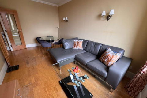 2 bedroom apartment to rent, Whitehouse Apartments, Belvedere Road, London, SE1