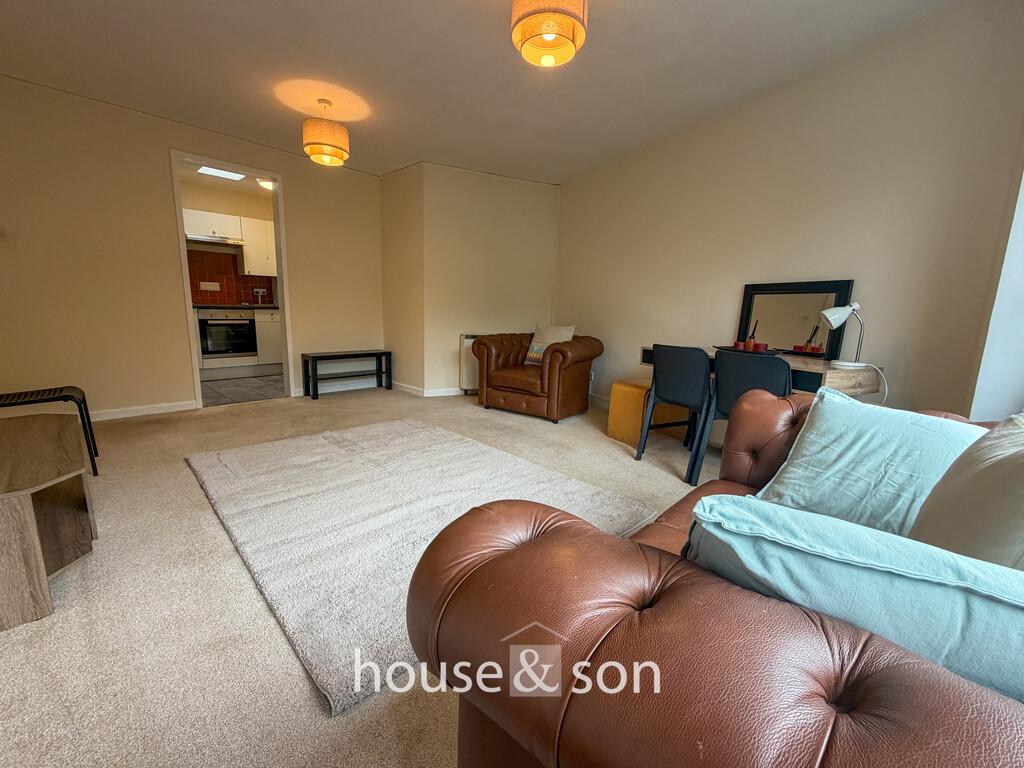 Apartment in Bournemouth - View 5