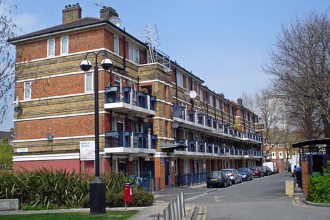 4 bedroom flat to rent - Arnold Estate, Bermondsey
