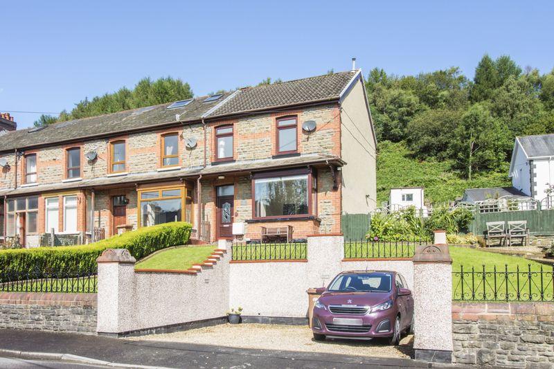 Falcon Terrace, Newport 2 bed end of terrace house £170,000