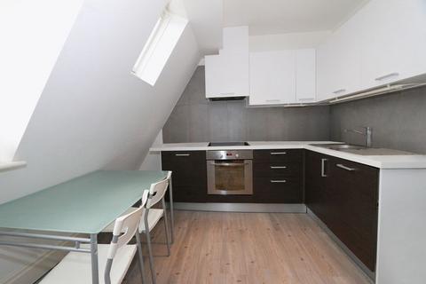 1 bedroom flat to rent, Seven Sisters Road, Finsbury Park N4