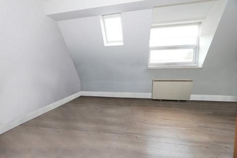 1 bedroom flat to rent, Seven Sisters Road, Finsbury Park N4