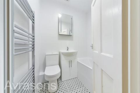 4 bedroom flat to rent, ARISTOTLE ROAD, CLAPHAM