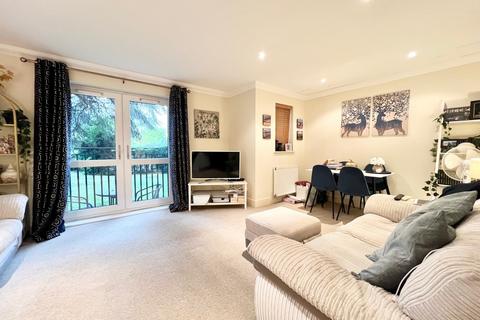undefined, Woodcote Valley Road, Purley