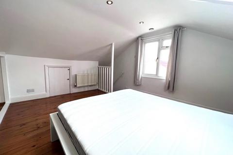 1 bedroom apartment to rent, Selsdon Road, South Croydon