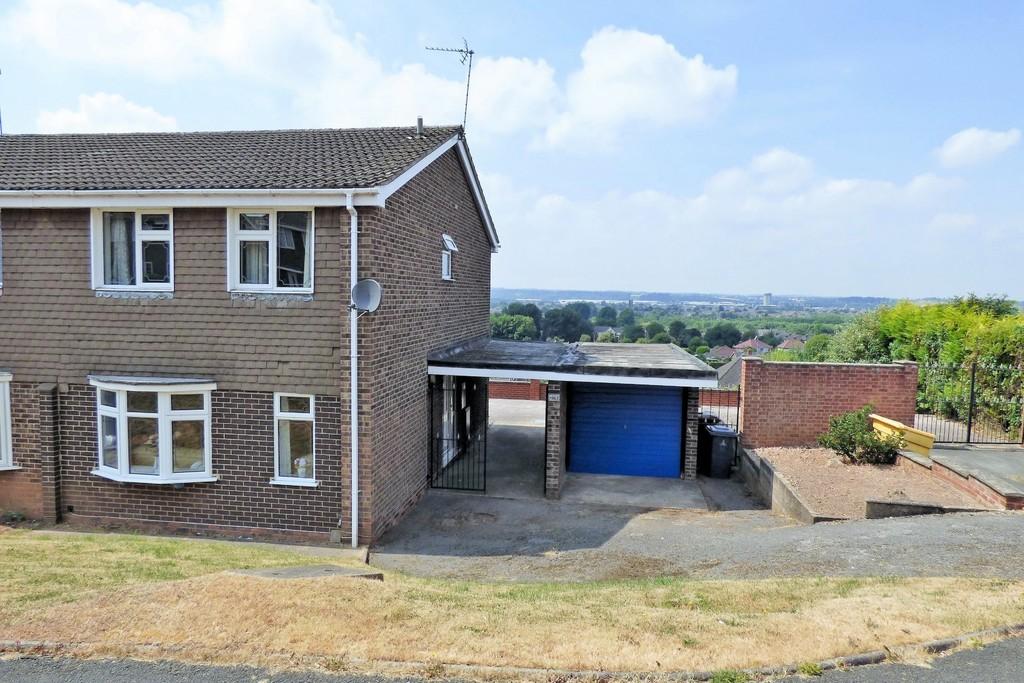 Ridgeway Road, BurtononTrent 3 bed semidetached house £145,000