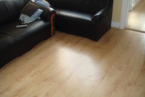 1 bedroom flat to rent, Harvey Road,  HOUNSLOW, TW4