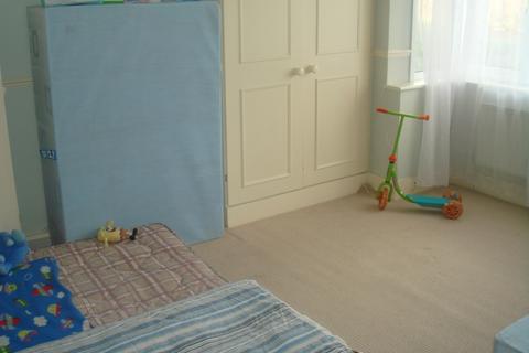1 bedroom flat to rent, Harvey Road,  HOUNSLOW, TW4