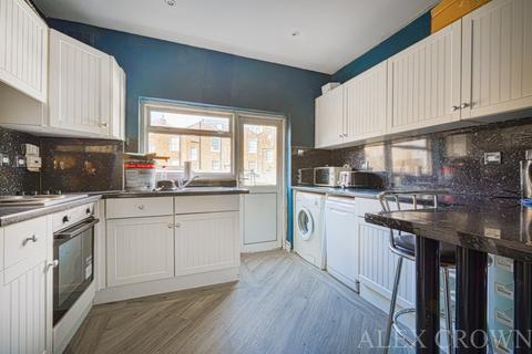 2 bedroom flat to rent, Hercules Street, Holloway