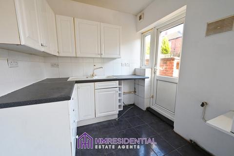 2 bedroom ground floor flat to rent, Angerton Gardens, Fenham NE5