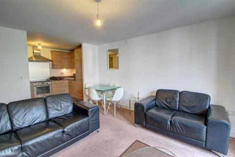 2 bedroom apartment to rent - Colombo Square, Worsdell Drive, Gateshead, Tyne and Wear, NE8