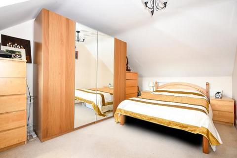 undefined, Tamarisk Way,  Weston Turville,  HP22