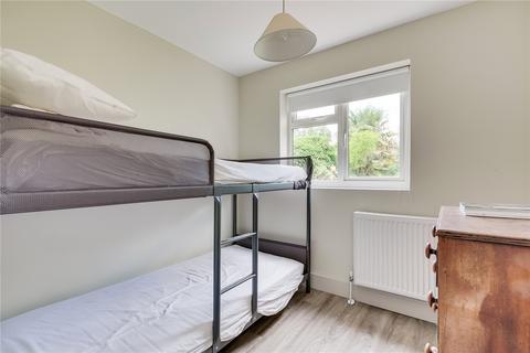 2 bedroom flat to rent, Burlington Avenue, Richmond, Surrey