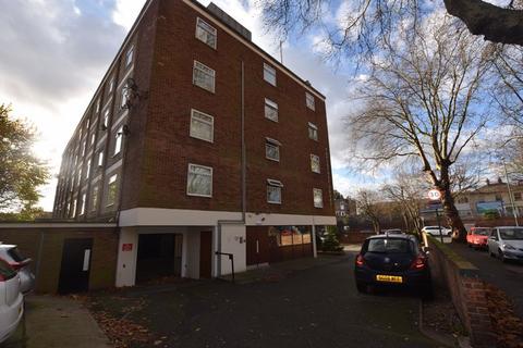 Studio to rent, Tavistock Court, Nottingham