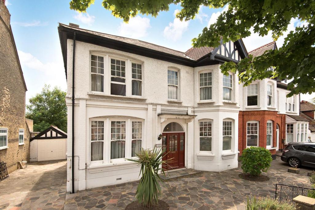 Selborne Road, Southgate 6 bed semidetached house £1,295,000