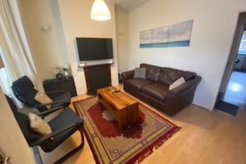 Salford - 3 bedroom house share to rent