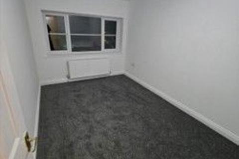 3 bedroom detached house to rent, Landscove Avenue, BD4