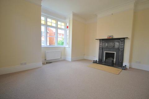 3 bedroom detached house to rent, Meadow Road, Rusthall