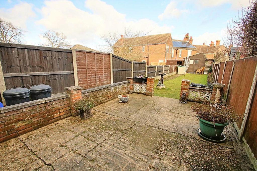 Old Heath Road, Colchester 3 bed semidetached house £230,000