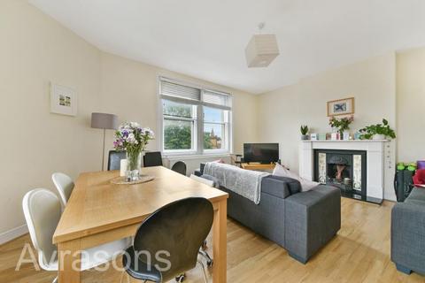 4 bedroom flat to rent, BRIXTON ROAD, OVAL