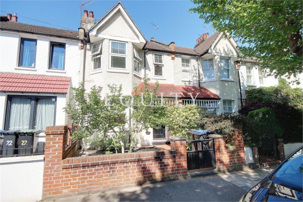 Bagshot Road, Enfield, EN1 3 bed terraced house £505,000