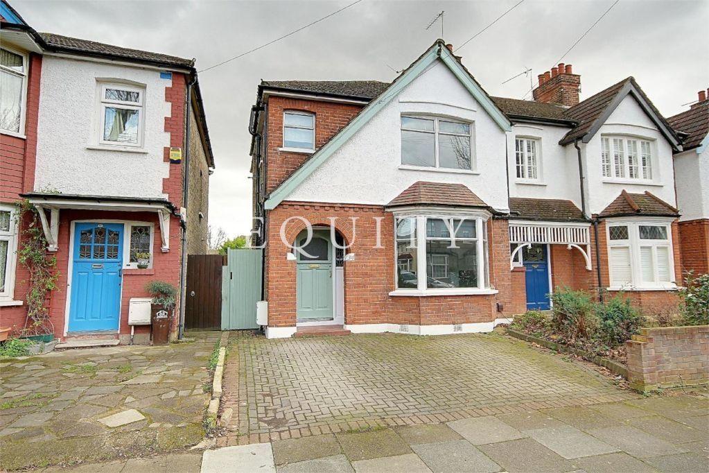 Gardenia Road, Enfield, EN1 3 bed end of terrace house £620,000