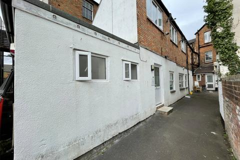 1 bedroom apartment to rent, High Street, Taunton, Somerset, TA1