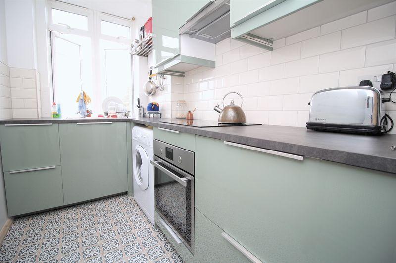 Apartment in London - View 3