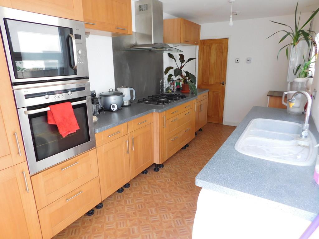 Cuthbert Road, Fratton 3 bed terraced house £900 pcm (£208 pw)