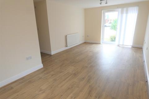 2 bedroom apartment to rent, The Stockyards, Gloucester