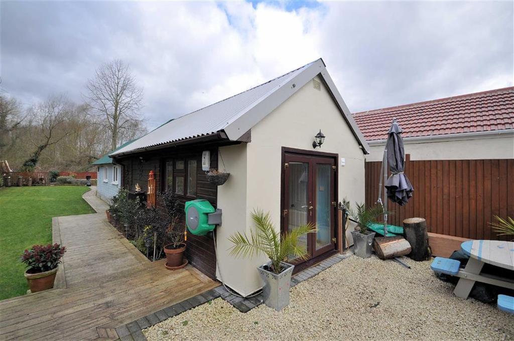 Coppermill Road, Wraysbury, Berkshire Studio £675 pcm (£156 pw)