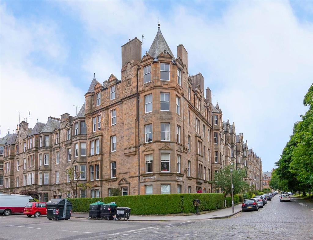 Warrender Park Terrace, Marchmont 3 bed flat £439,000