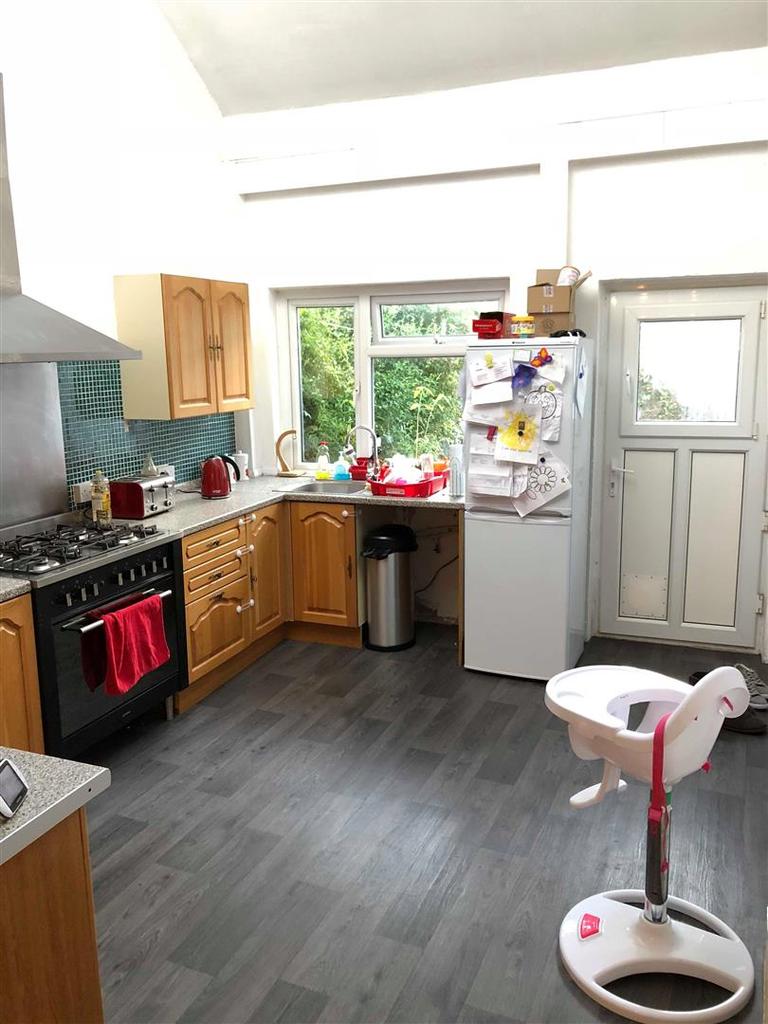 Kensington Road, Neyland, 3 bed terraced house £595 pcm (£137 pw)