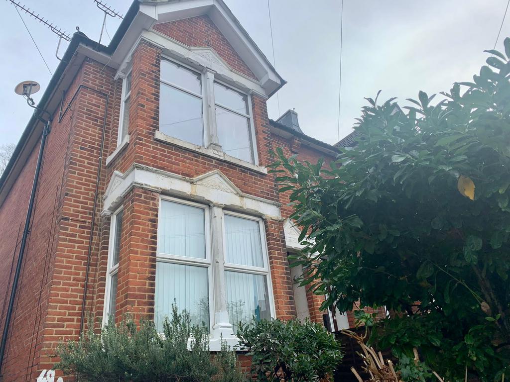 BITTERNE PARK 2 bed to rent £995 pcm (£230 pw)