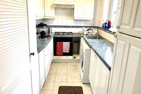 2 bedroom maisonette to rent, BASSETT, SOUTHAMPTON SO16
