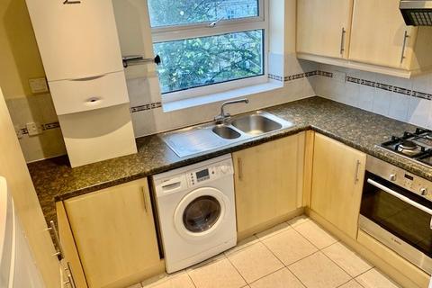 2 bedroom apartment to rent, CENTRAL, ORDNANCE ROAD