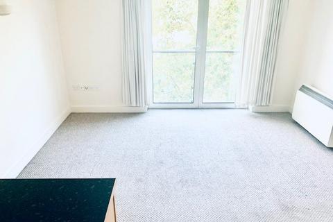 1 bedroom apartment to rent, OCEAN VILLAGE, SO14