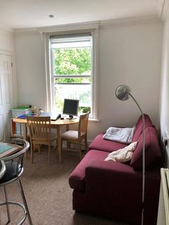 1 bedroom apartment to rent, WINCHESTER ROAD SOUTHAMPTON