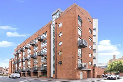 2 bedroom flat to rent, Florin Court, 70 Tanner Street, London
