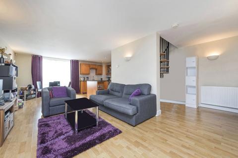 2 bedroom flat to rent, Florin Court, 70 Tanner Street, London