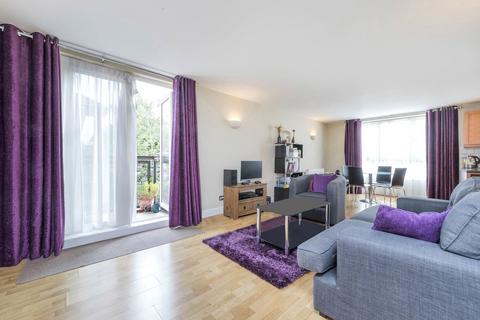 2 bedroom flat to rent, Florin Court, 70 Tanner Street, London