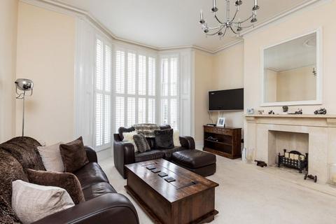 2 bedroom apartment to rent, Lennox Road South, Southsea