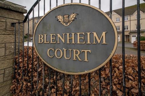 4 bedroom townhouse to rent, Blenheim Court, Causewayhead FK9