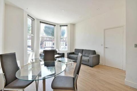 2 bedroom flat to rent, Minster Road, West Hampstead, London