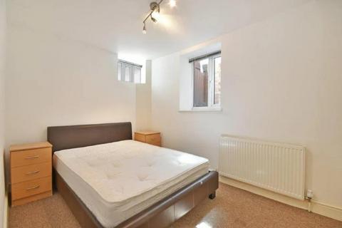 2 bedroom flat to rent, Minster Road, West Hampstead, London